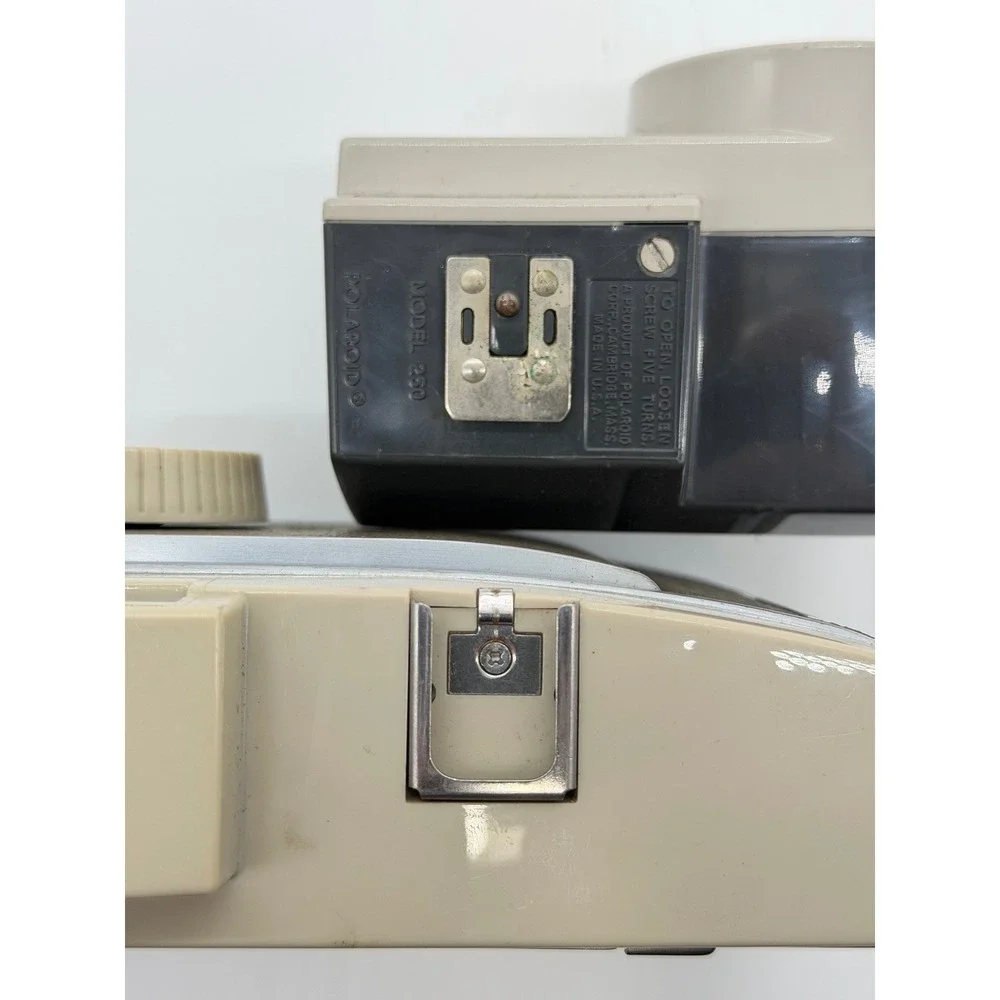 Vintage Polaroid Folding Land‎ Camera The 800 Untested w/ Case & Accessories